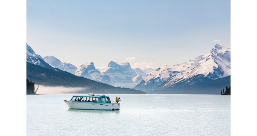 Explore Jasper & Lake Maligne Cruise