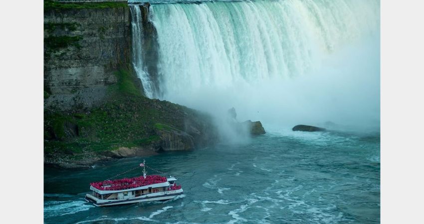 Niagara Falls – Hornblower Cruise – Voyage to the Falls
