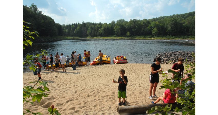 Grenville-sur-la-Rouge, QC - Family Rafting On The Rivière Rouge Including Lunch