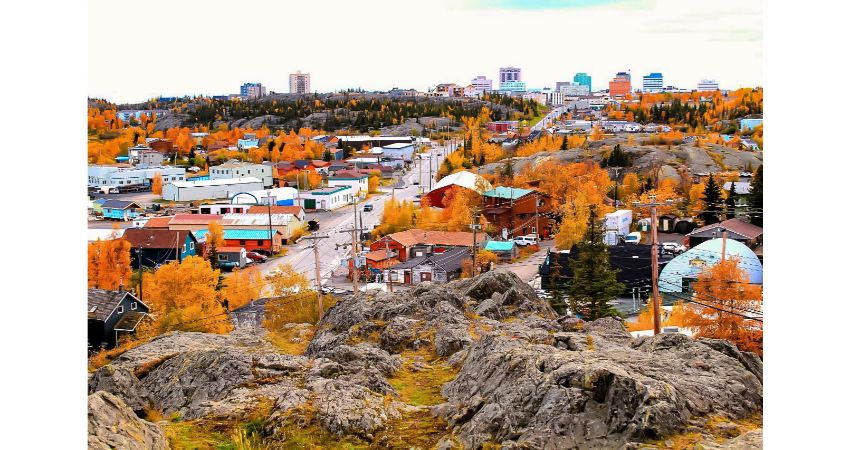 Yellowknife – Northern Lights Package (Summer & Fall)