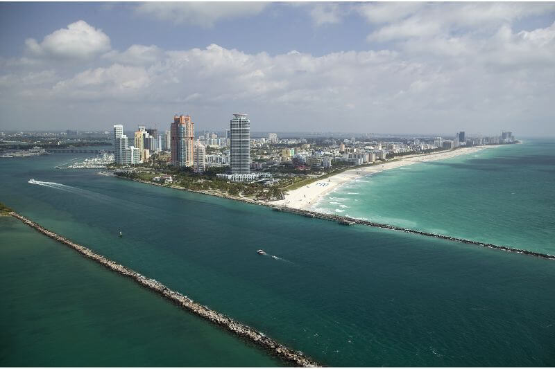 Miami – Beautiful Beaches, Art, Décor & more