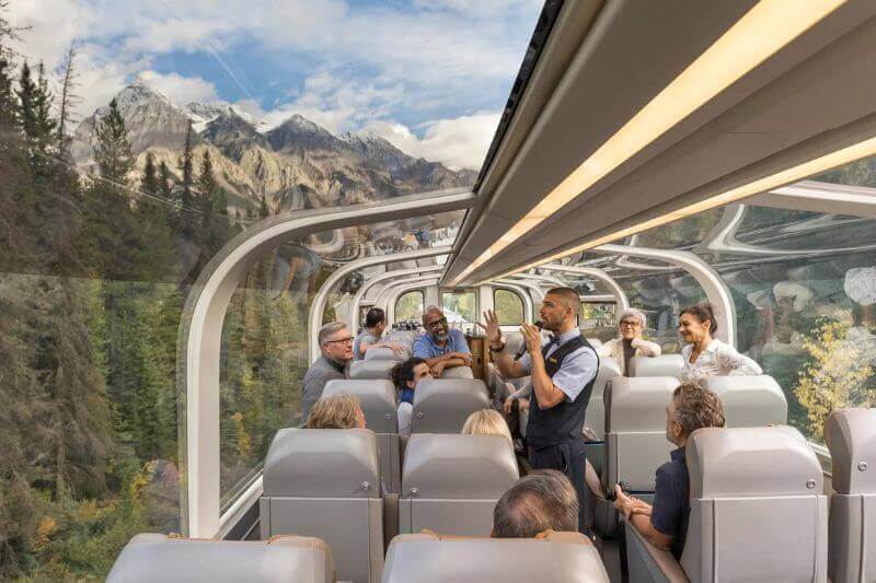 Best of Canadian Rockies + First Passage to the West (Rocky Mountaineer)