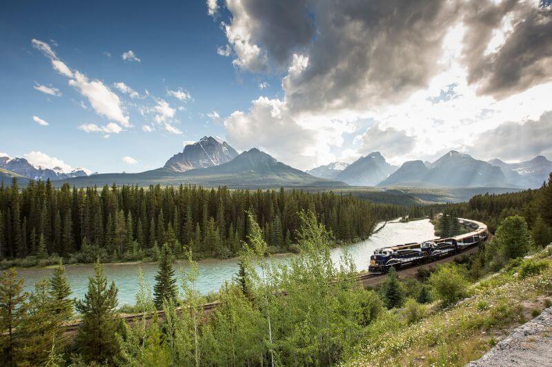 Rocky Mountaineer - First Passage to the West 