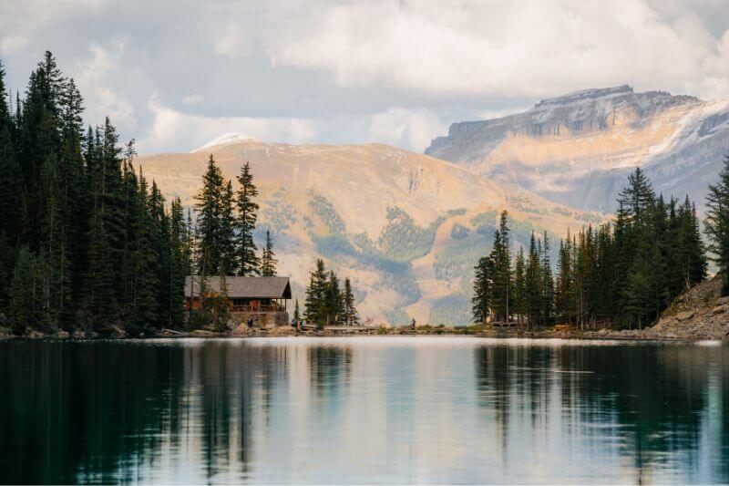 Ultimate Luxury Lake Louise Escape: Adventure Awaits in the Rockies