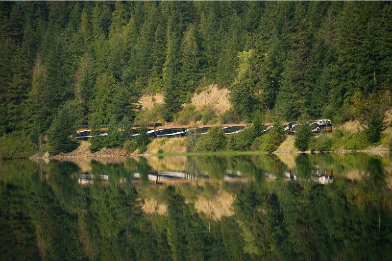 Rocky Mountaineer - Rainforest to Gold Rush Tour