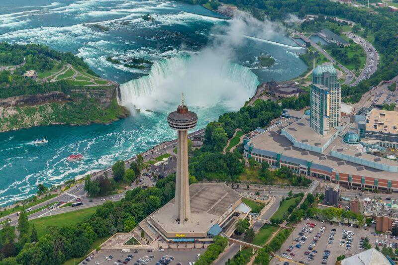 Discover Unmatched Luxury in Toronto & Niagara Falls