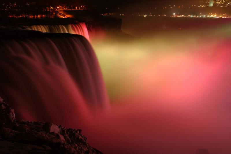 Discover Unmatched Luxury in Toronto & Niagara Falls