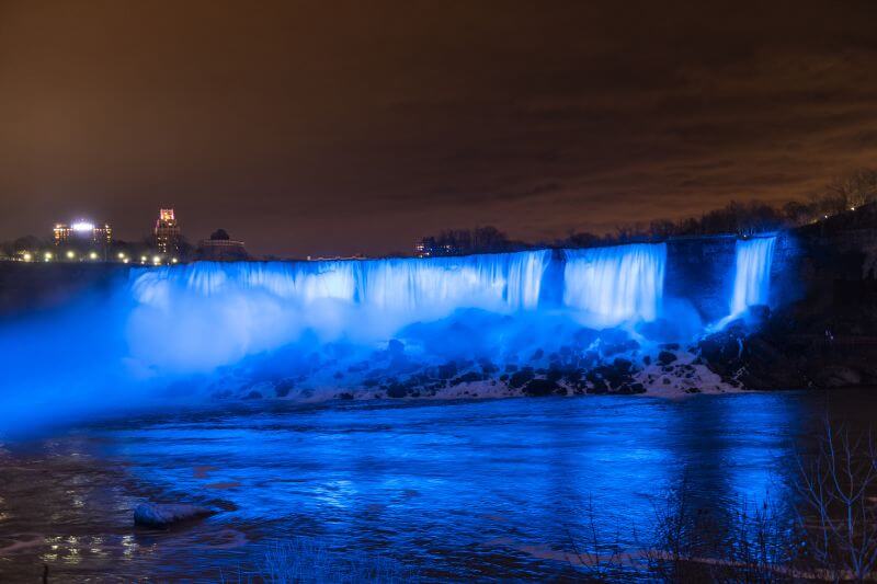 Discover Unmatched Luxury in Toronto & Niagara Falls