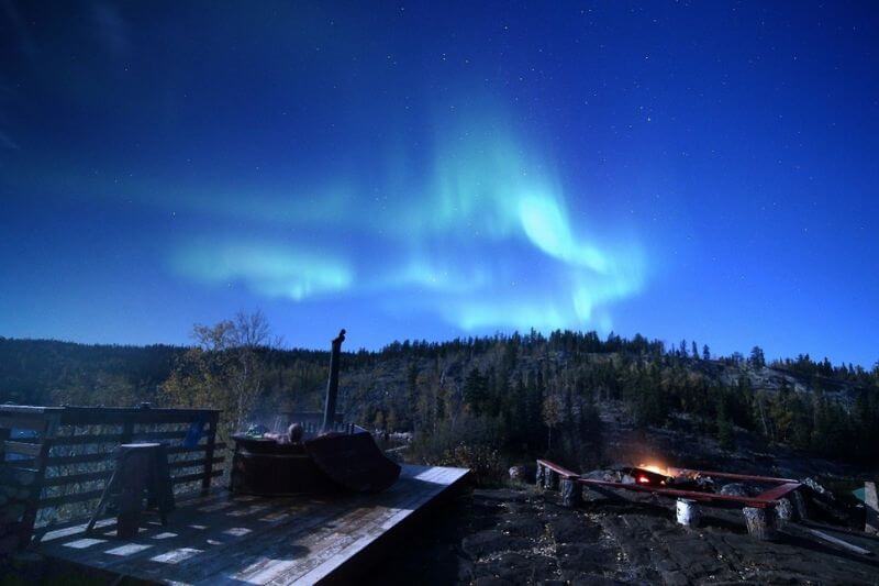 Off-Grid Adventure: Northern Lights at Yellow Dog Lodge