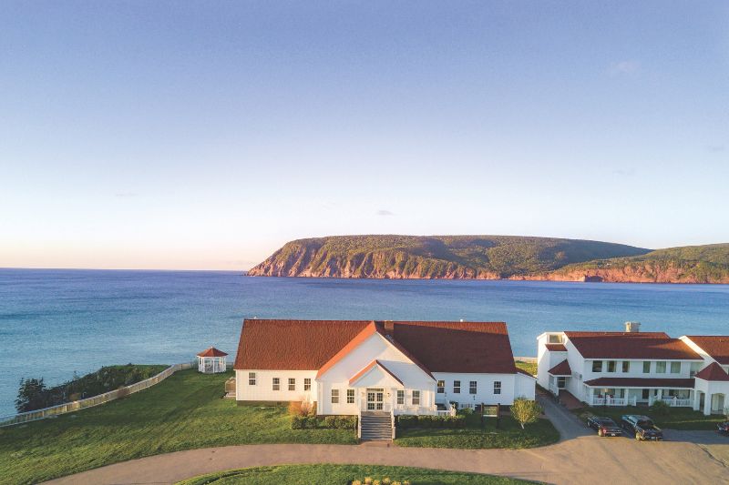 Cape Breton Luxury Golf Tours: Coastal Splendor Meets Golfing Excellence