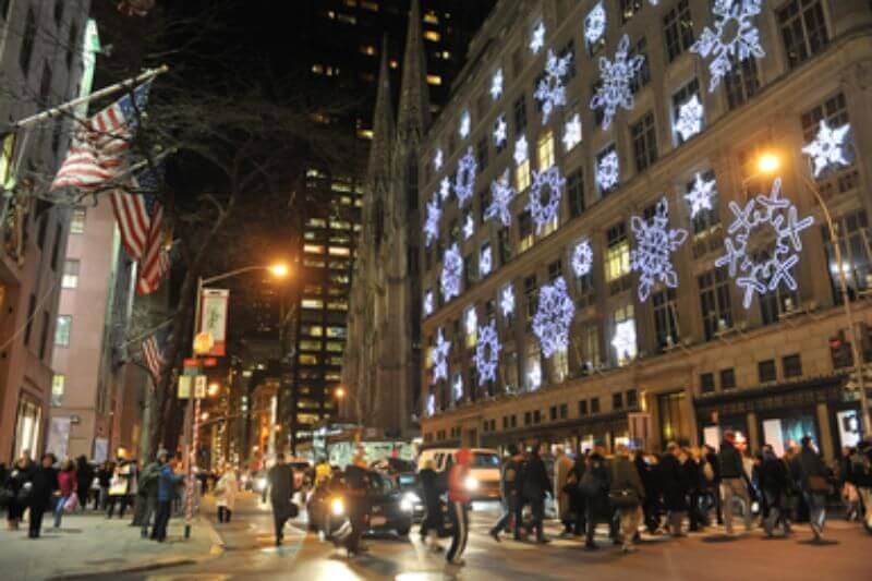 Discover New York’s Christmas Magic: Iconic Sights & Festive Delights 