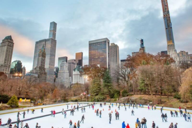 Discover New York’s Christmas Magic: Iconic Sights & Festive Delights 