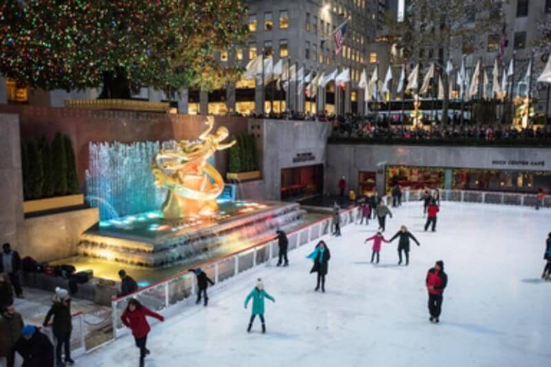 Discover New York’s Christmas Magic: Iconic Sights & Festive Delights 