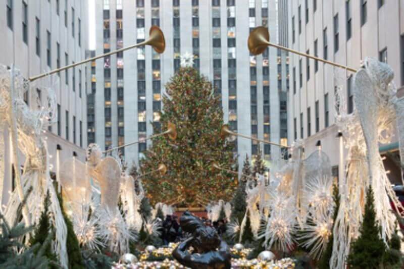 Discover New York’s Christmas Magic: Iconic Sights & Festive Delights 