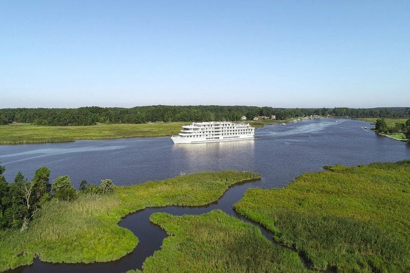 Sail Through America's Heartland: Adventure Awaits on the Ohio River!