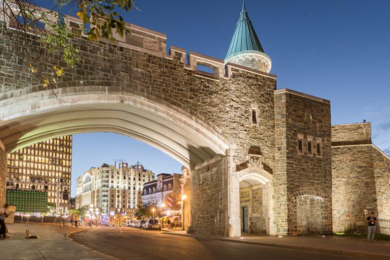 Exclusive Old Quebec Private Tour & Hidden Treasures