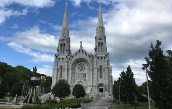 Exclusive Private Tour: Montmorency Falls & Beaupré Coast Luxury Adventure