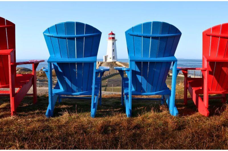 Luxury Private Tour to Peggy’s Cove: Explore in Style!