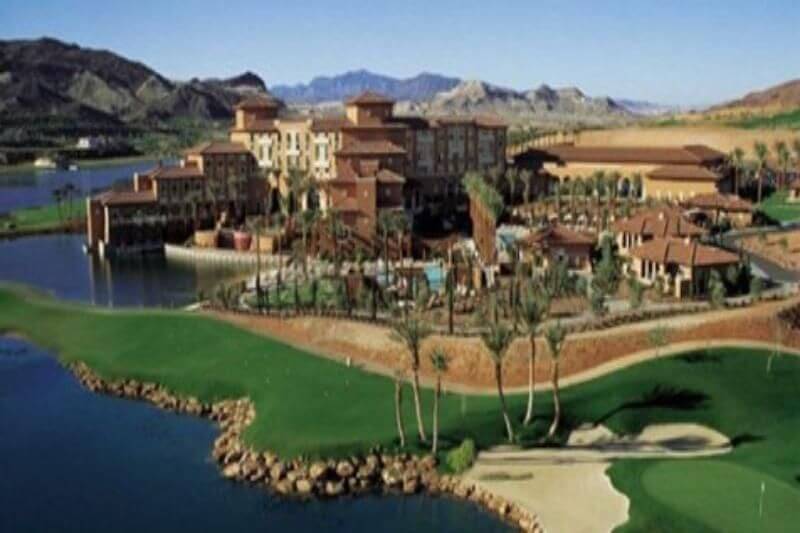 Premier Las Vegas Golf Escape: Championship Courses Await!