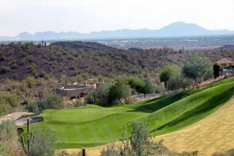 Experience Scottsdale Golf: Top Courses and Comfort