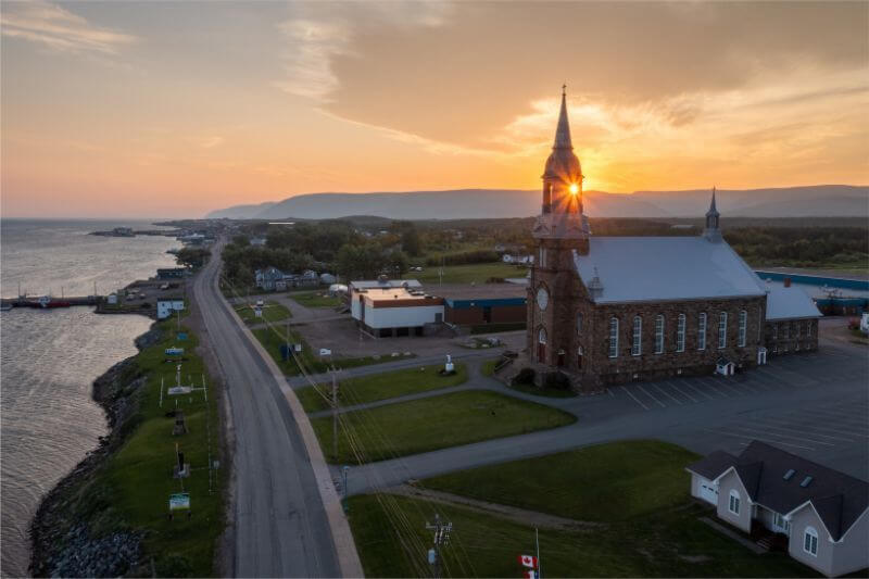 Explore Iconic Sites and Coastlines on the Cabot Trail