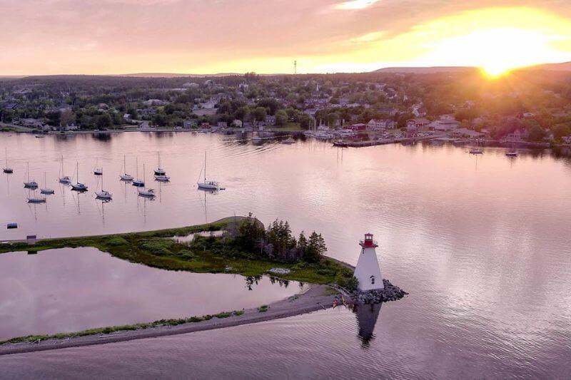 Explore Iconic Sites and Coastlines on the Cabot Trail