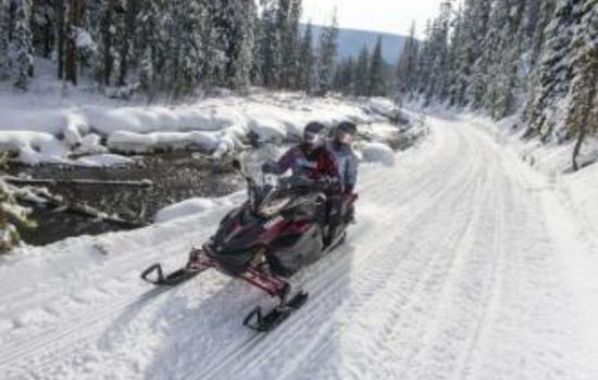 Yukon Wilderness: Snowmobiles & Northern Lights