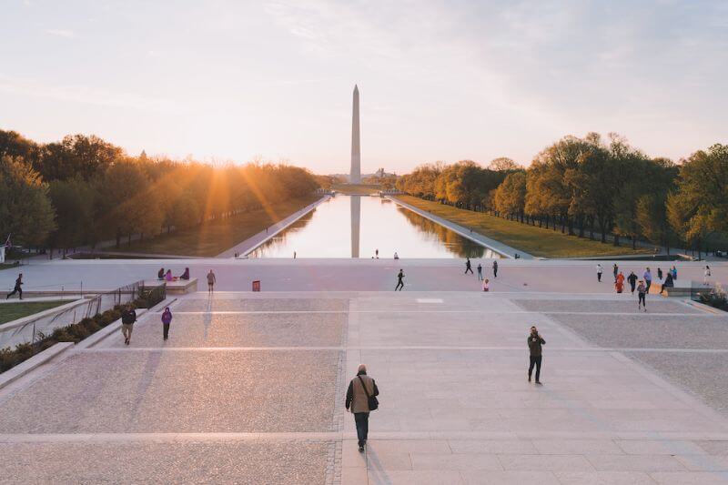 Uncover DC's Magic: Exciting Tour and Boat Ride