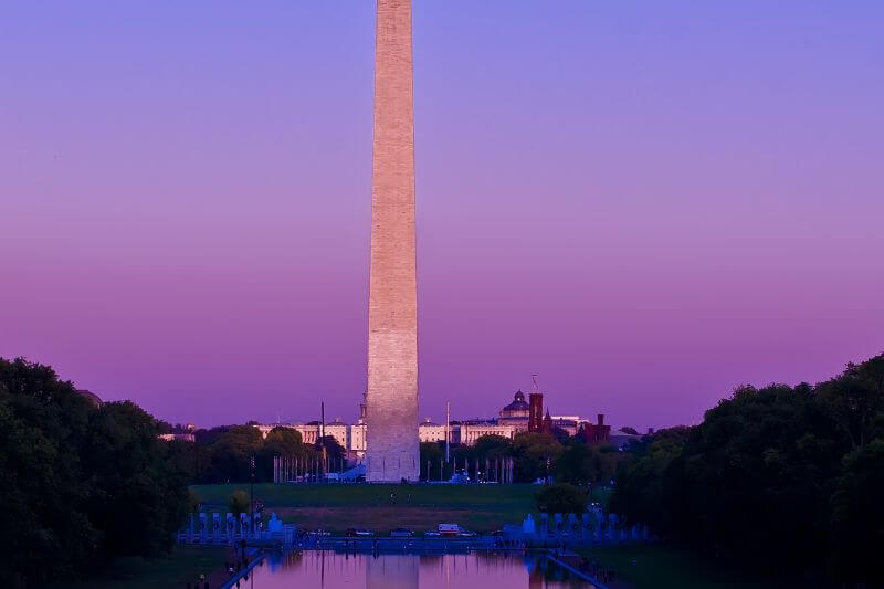 Uncover DC's Magic: Exciting Tour and Boat Ride