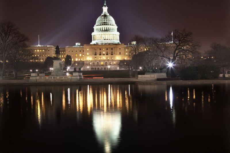 Uncover DC's Magic: Exciting Tour and Boat Ride