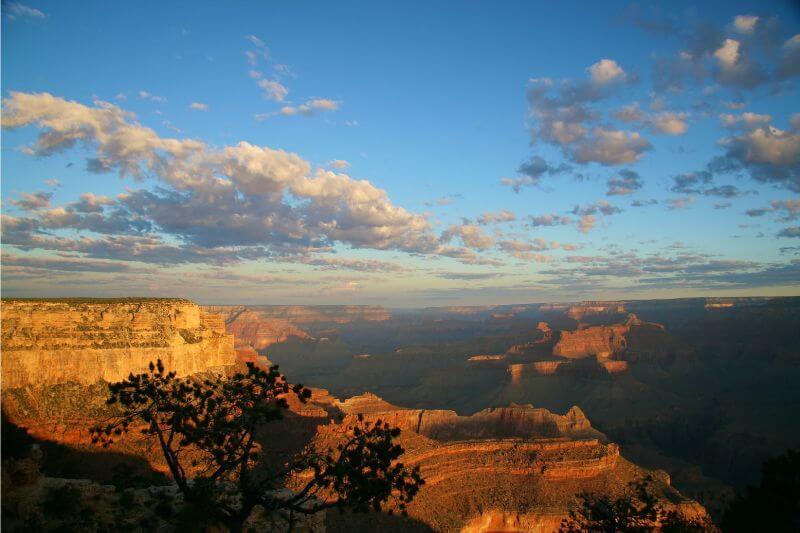 Epic Canyon Drive: Zion to Grand Canyon Magic