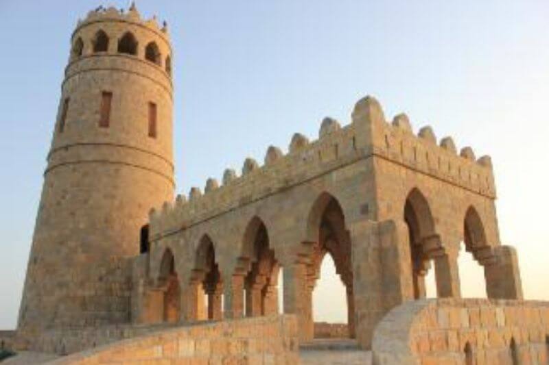 Experience Oman's Wonders: Women-Only Tour