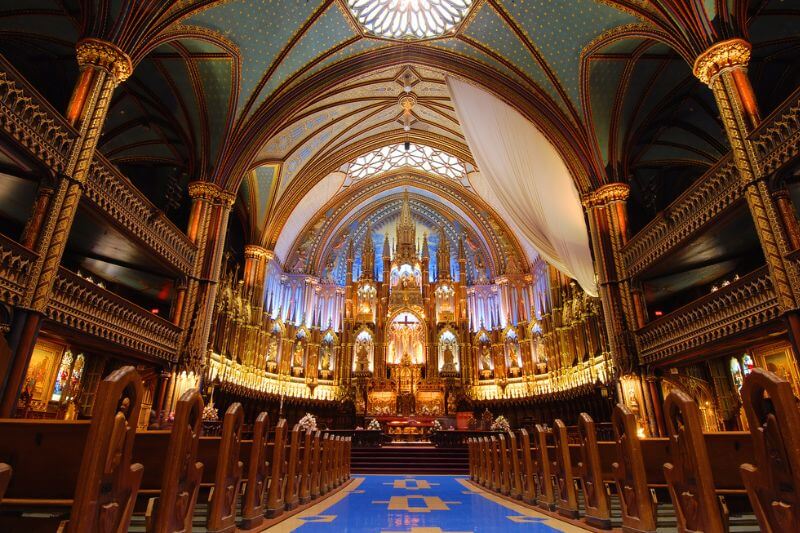 Montreal Uncovered: Ultimate Luxury Tour Experience