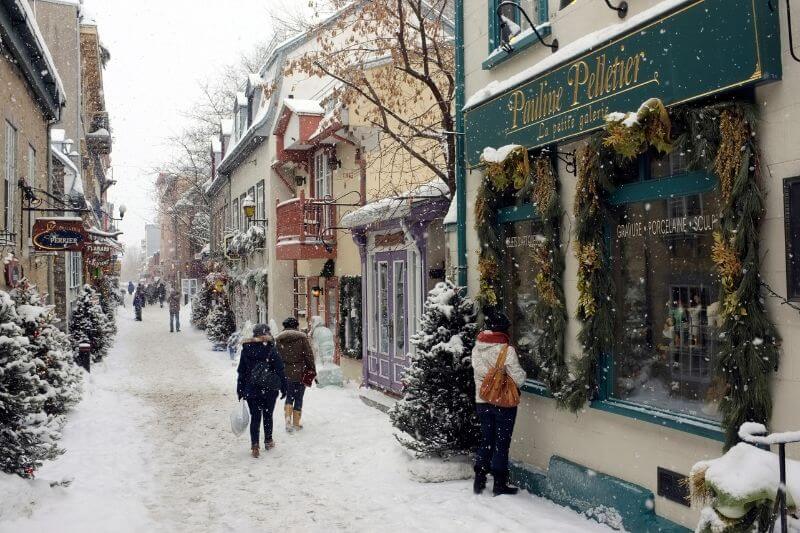 Quebec City Valentine’s Getaway: Old-World Charm & Winter Bliss