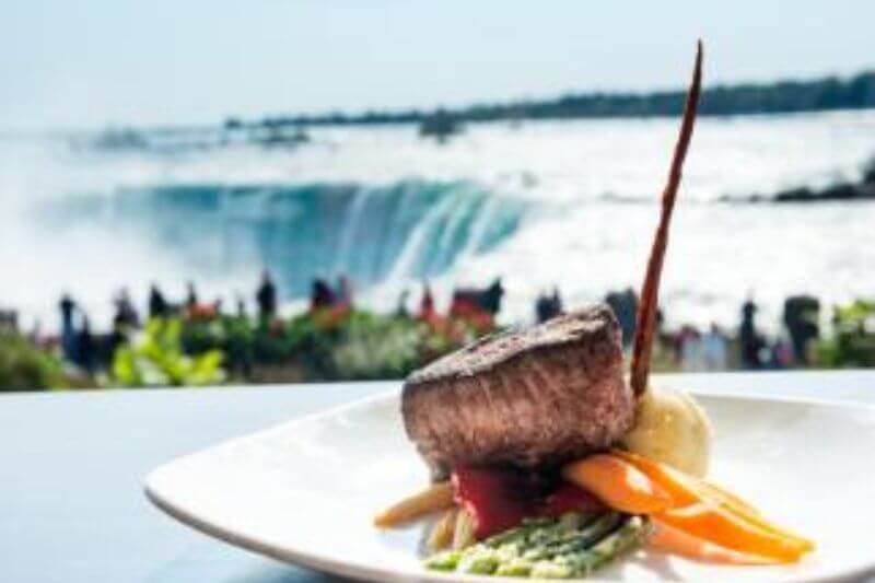 Romantic Niagara Escape: Falls & Vineyards