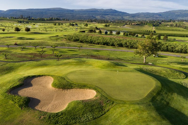 Okanagan Luxury Golf & Wine Tour